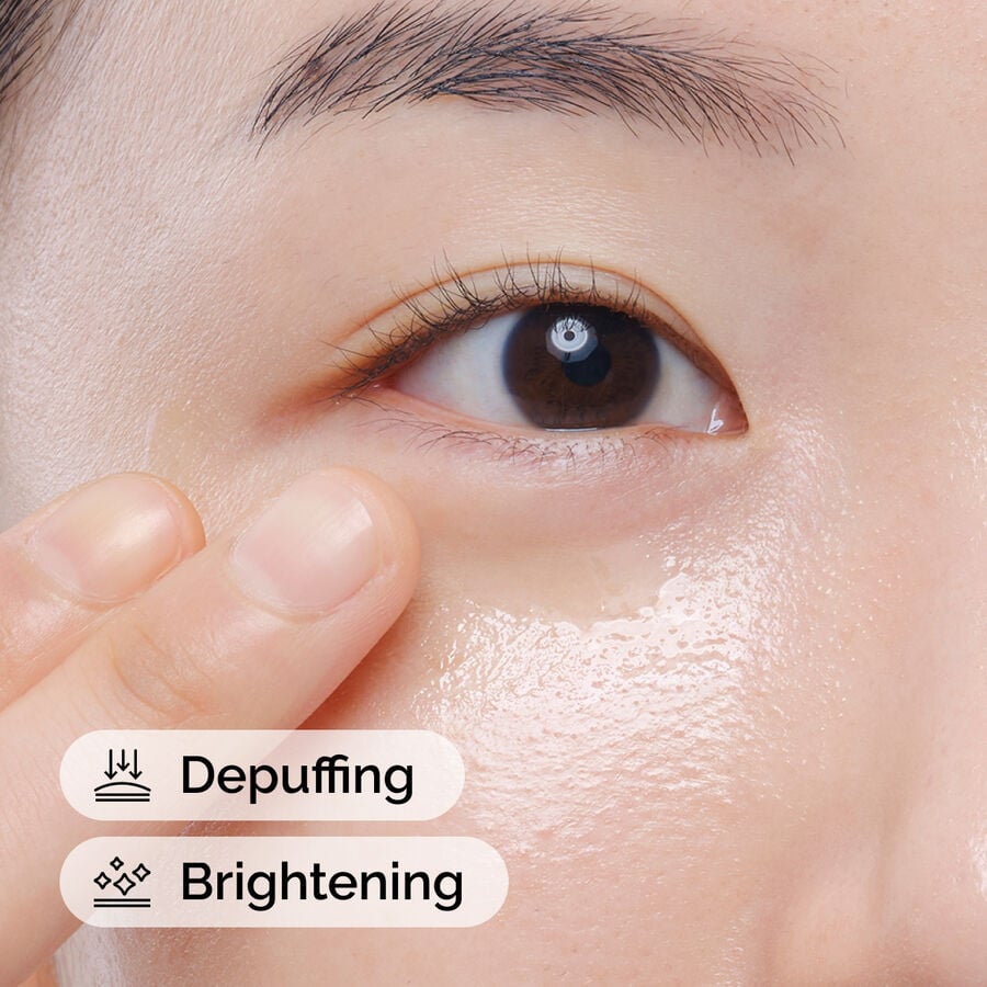 caffeine-solution-5-egcg-eye-serum-a8 ord-caffeine-solution-egcg-model-application-with-benefits.jpg