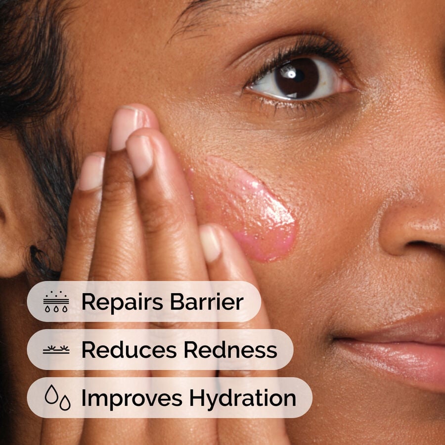 soothing-and-barrier-support-serum-set-g9 ord-soothing-barrier-support-serum-model-application-with-benefits.jpg